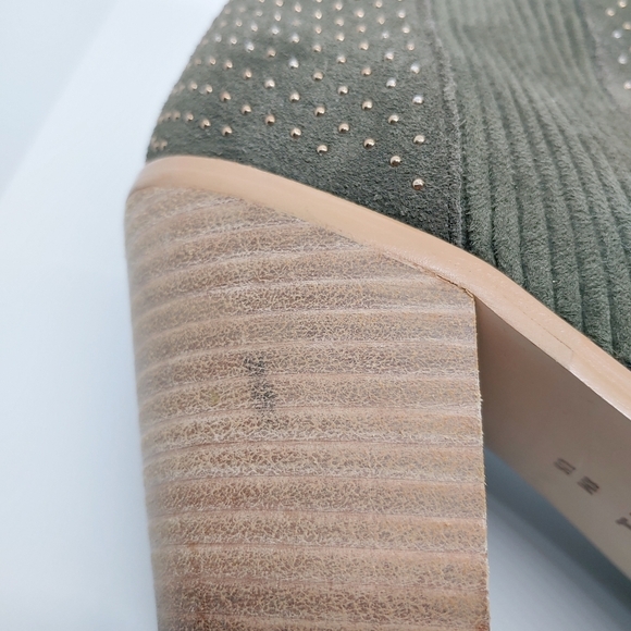 Anthropologie Olive Green Mini Gold Studded Suede Heeled Booties Sz 8 Modern - Picture 14 of 15